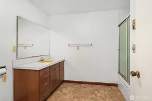 3606 W Commodore Way, Seattle, WA 98199 - Photo 27