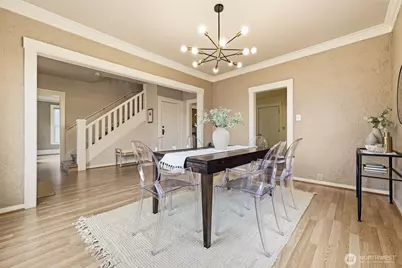 209 W McGraw Street, Seattle, WA 98119 - Photo 11