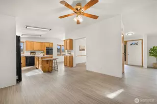 8356 Seabreeze Ct, Blaine, WA 98230 - Photo 17