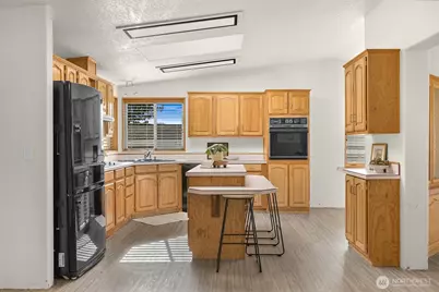 8356 Sea Breeze Court, Blaine, WA 98230 - Photo 7