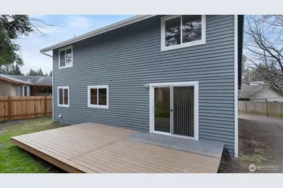 5909 Glenwood Avenue, Everett, WA 98203 - Photo 5