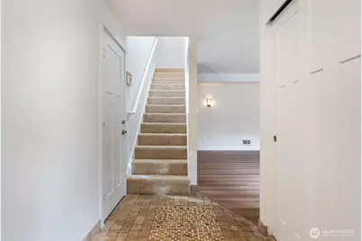 5909 Glenwood Avenue, Everett, WA 98203 - Photo 9