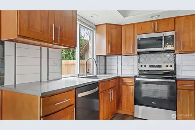 5909 Glenwood Avenue, Everett, WA 98203 - Photo 19