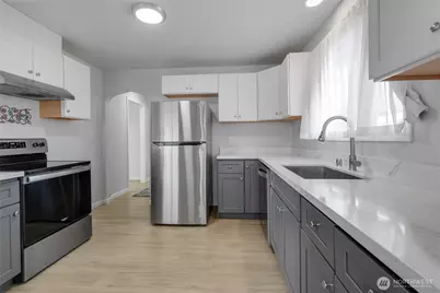 637 Elizabeth Street, Sumner, WA 98390 - Photo 3