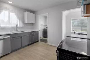 637 Elizabeth St, Sumner, WA 98390 - Photo 5