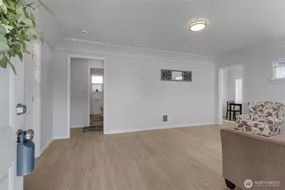 637 Elizabeth Street, Sumner, WA 98390 - Photo 9