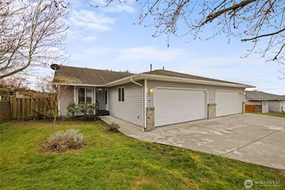 6716 64th Place NE #B, Marysville, WA 98270 - Photo 3