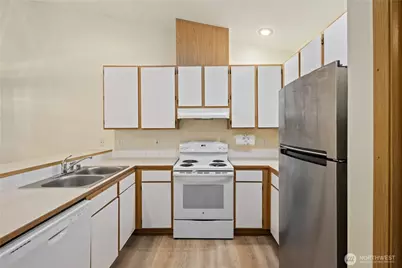 6716 64th Place NE #B, Marysville, WA 98270 - Photo 7