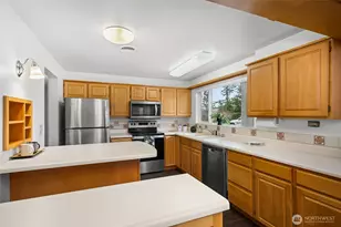 2304 Crestline Dr, Bellingham, WA 98229 - Photo 19