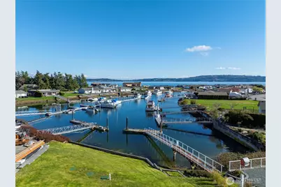 2271 Mariner Beach Drive, Oak Harbor, WA 98277 - Photo 11
