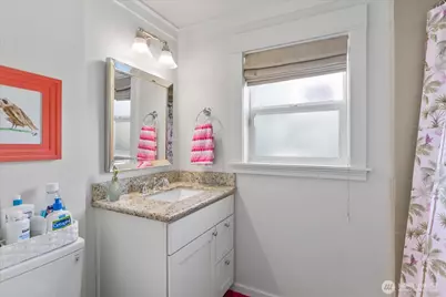 6721 22nd Avenue NW, Seattle, WA 98117 - Photo 19