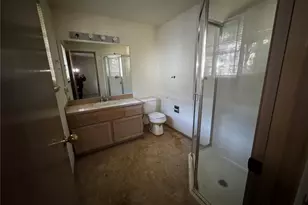 724 N 137th St, Seattle, WA 98133 - Photo 9