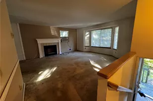 724 N 137th St, Seattle, WA 98133 - Photo 3