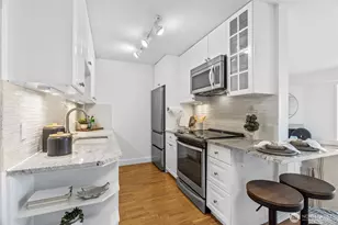 400 Melrose Ave E, Seattle, WA 98102 - Photo 7