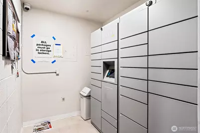 400 Melrose Avenue E #403, Seattle, WA 98102 - Photo 13