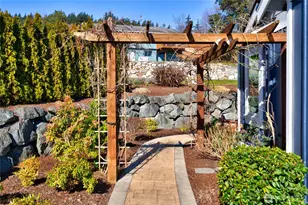 2251 Mariner Beach Dr, Oak Harbor, WA 98277 - Photo 31