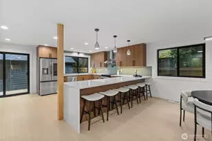 12562 17th Ave NE, Seattle, WA 98125 - Photo 9