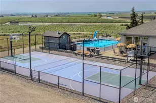 1050 Lewandowski Rd, Sunnyside, WA 98944 - Photo 11