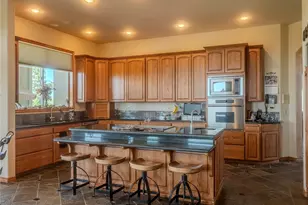 1050 Lewandowski Rd, Sunnyside, WA 98944 - Photo 17