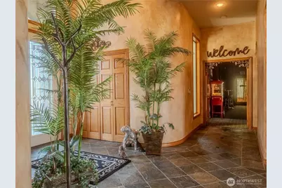 1050 Lewandowski Road, Sunnyside, WA 98944 - Photo 15