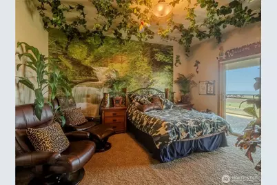 1050 Lewandowski Road, Sunnyside, WA 98944 - Photo 37