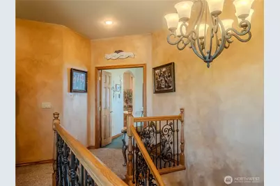 1050 Lewandowski Road, Sunnyside, WA 98944 - Photo 35