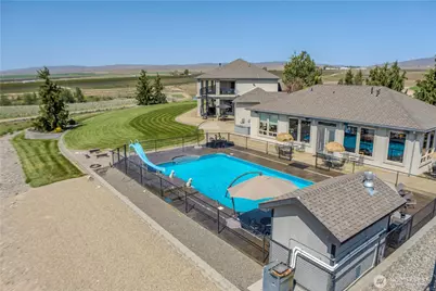 1050 Lewandowski Road, Sunnyside, WA 98944 - Photo 9