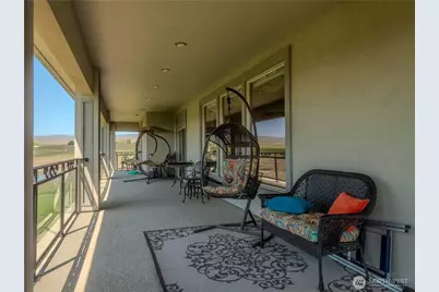 1050 Lewandowski Road, Sunnyside, WA 98944 - Photo 31