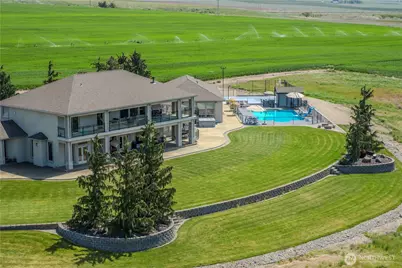 1050 Lewandowski Road, Sunnyside, WA 98944 - Photo 7