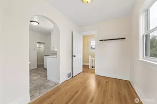 2112 S Ash St, Tacoma, WA 98405 - Photo 11