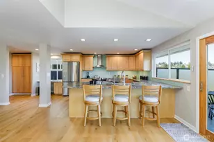 6001 60th Ave NE, Seattle, WA 98115 - Photo 11