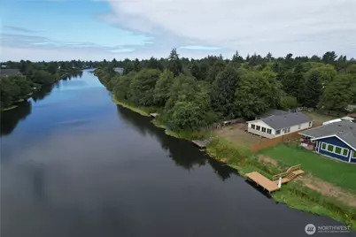 991 Mount Olympus Avenue SE, Ocean Shores, WA 98569 - Photo 17