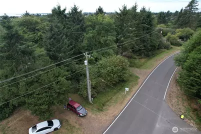 991 Mount Olympus Avenue SE, Ocean Shores, WA 98569 - Photo 7