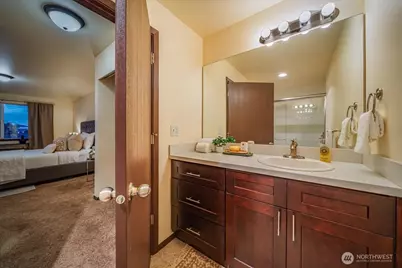 11532 15th Avenue NE #401, Seattle, WA 98125 - Photo 15