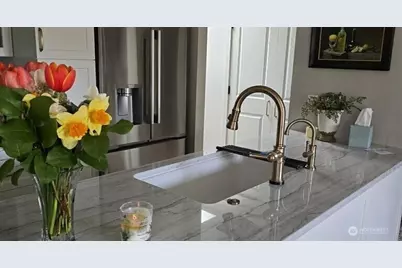 609 7th N #B304, Edmonds, WA 98020 - Photo 7