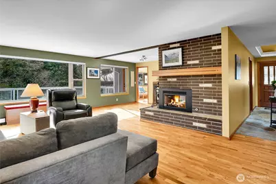 18722 56th Avenue NE, Kenmore, WA 98028 - Photo 3