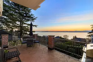 2803 Magnolia Blvd W, Seattle, WA 98199 - Photo 7