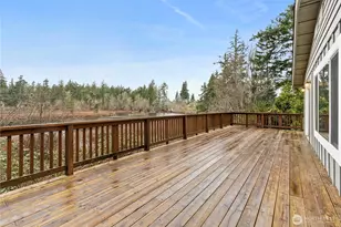 381 E Island Lake Dr, Shelton, WA 98584 - Photo 23