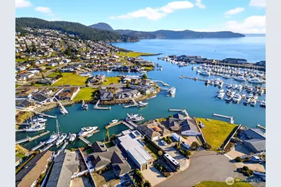 1911 Bay Place, Anacortes, WA 98221 - Photo 3