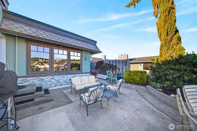 1911 Bay Place, Anacortes, WA 98221 - Photo 33