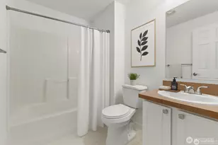 132 NE 95th St, Seattle, WA 98115 - Photo 11