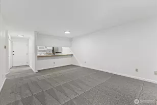 132 NE 95th St, Seattle, WA 98115 - Photo 15