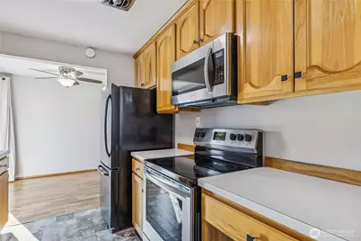 21144 31st Avenue S, SeaTac, WA 98198 - Photo 11