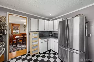311 S Perkins St, Buckley, WA 98321 - Photo 11