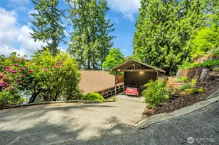 6490 NE Monte Vista Dr, Bainbridge Island, WA 98110 - Photo 37