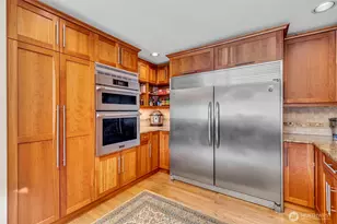 6490 NE Monte Vista Dr, Bainbridge Island, WA 98110 - Photo 11