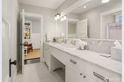 433 11th Avenue W, Kirkland, WA 98033 - Photo 31