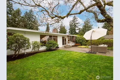 13744 Ashworth Avenue N, Seattle, WA 98133 - Photo 29