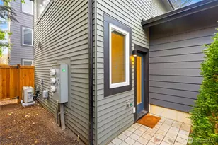 115 N 105th St, Seattle, WA 98133 - Photo 33