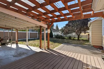 2521 W Walton Avenue, Spokane, WA 99205 - Photo 23
